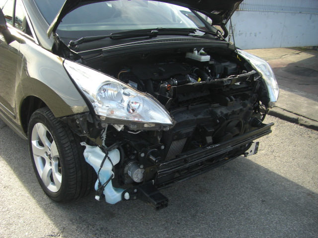 PEUGEOT 3008 1.6 HDI 111CV