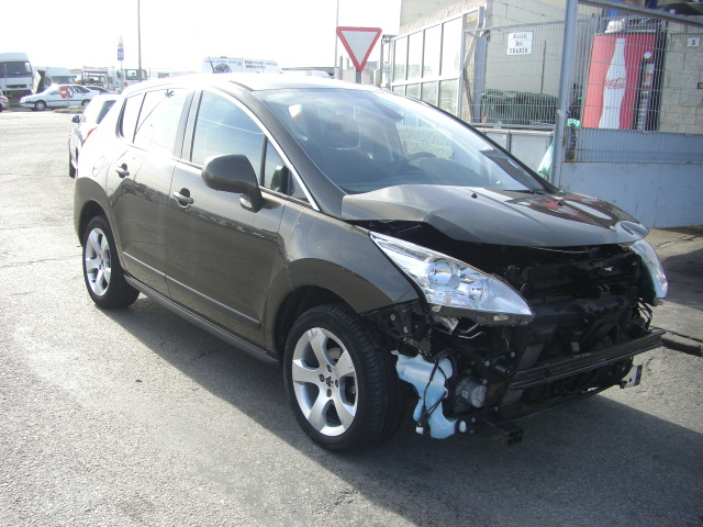 PEUGEOT 3008 1.6 HDI 111CV