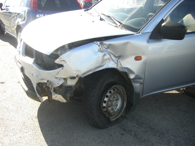 mitsubishi l-200 2.5 dti 136cv