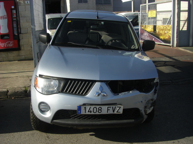 mitsubishi l-200 2.5 dti 136cv
