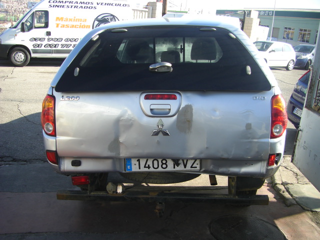 mitsubishi l-200 2.5 dti 136cv