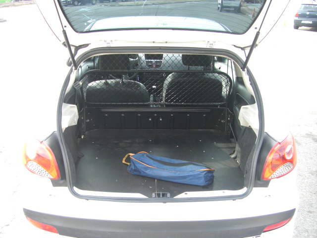 PEUGEOT 206 1.4 HDI 68CV COMERCIAL