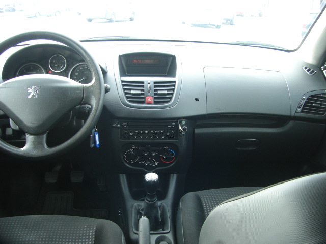 PEUGEOT 206 1.4 HDI 68CV COMERCIAL