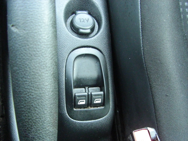 PEUGEOT 206 1.4 HDI 68CV COMERCIAL