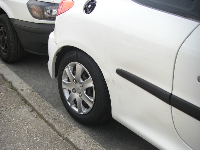 PEUGEOT 206 1.4 HDI 68CV COMERCIAL