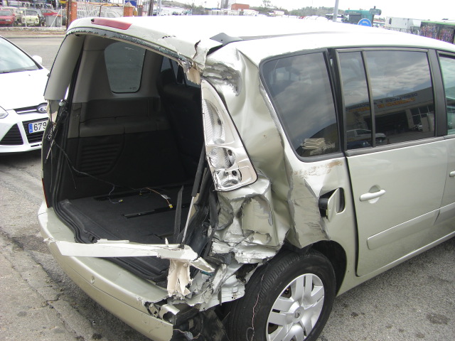 RENAULT ESPACE 1.9 DCI 106CV