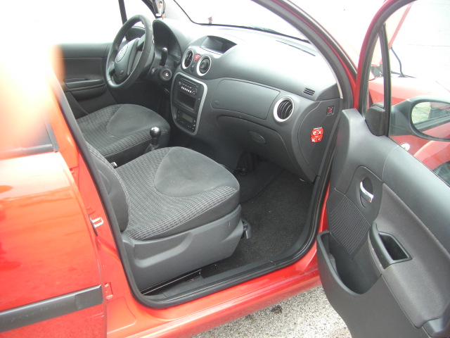 CITROEN C-3 1.4 GASOLINA 73CV