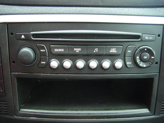 CITROEN C-3 1.4 GASOLINA 73CV