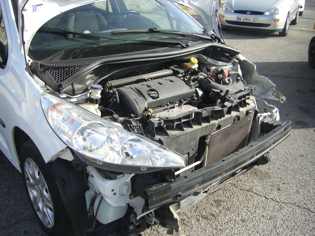 PEUGEOT 207 1.4 GASOLINA 95CV CONFORT