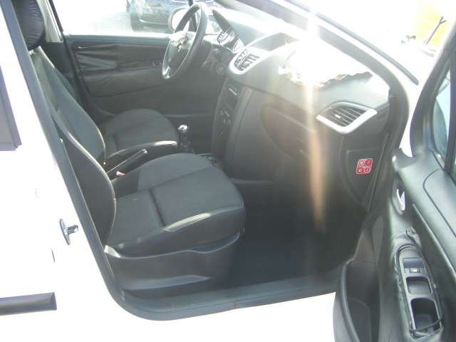 PEUGEOT 207 1.4 GASOLINA 95CV CONFORT