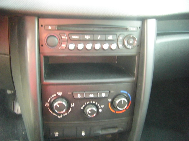 PEUGEOT 207 1.4 GASOLINA 95CV CONFORT