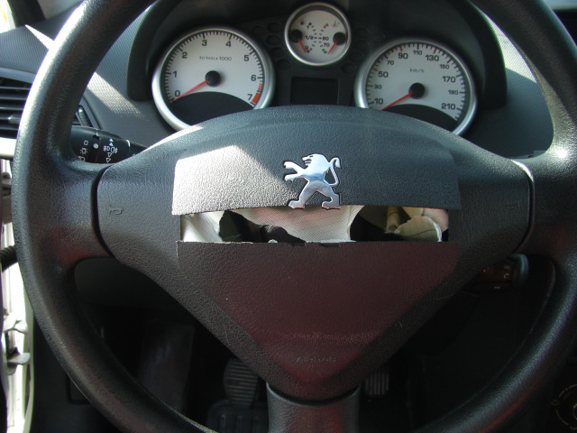 PEUGEOT 207 1.4 GASOLINA 95CV CONFORT