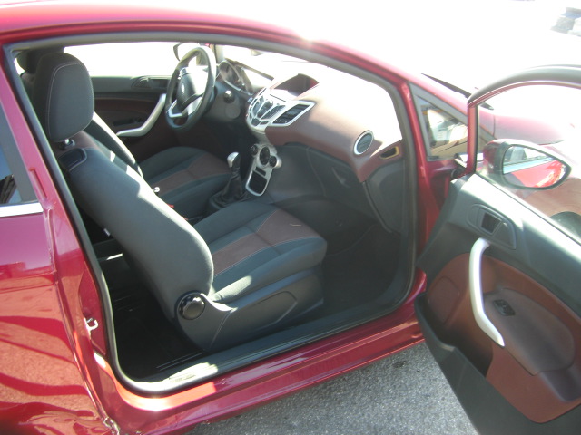 FORD FIESTA 1.6 TDCI 90CV TITANIUM