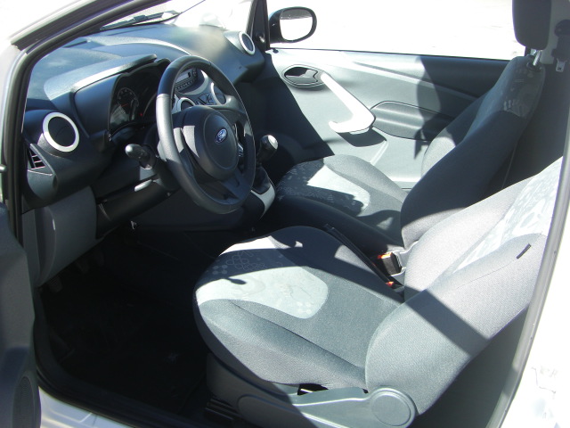 FORD KA URBAN 1. 2 i