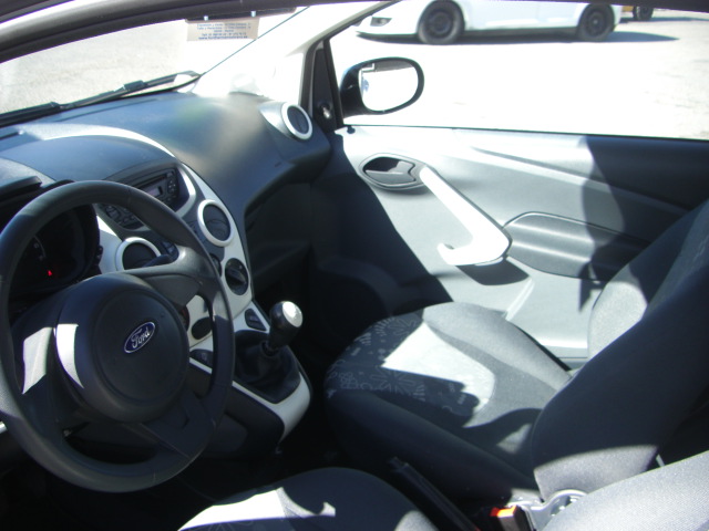 FORD KA URBAN 1. 2 i