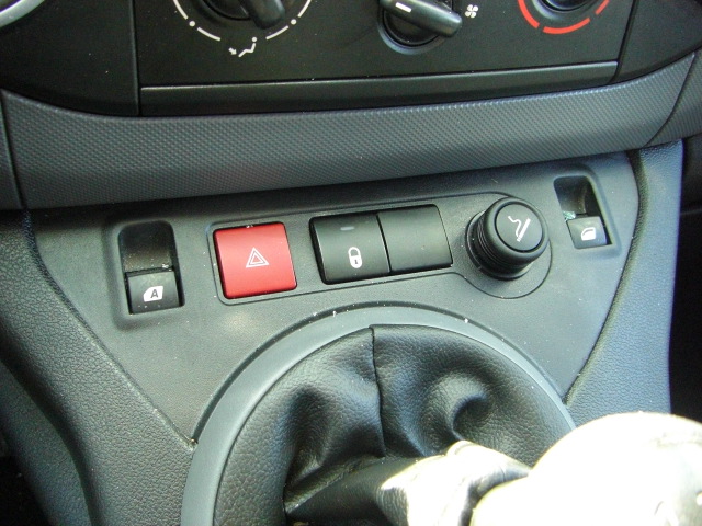 PEUGEOT  PARTNERT 1.6 HDI 100CV