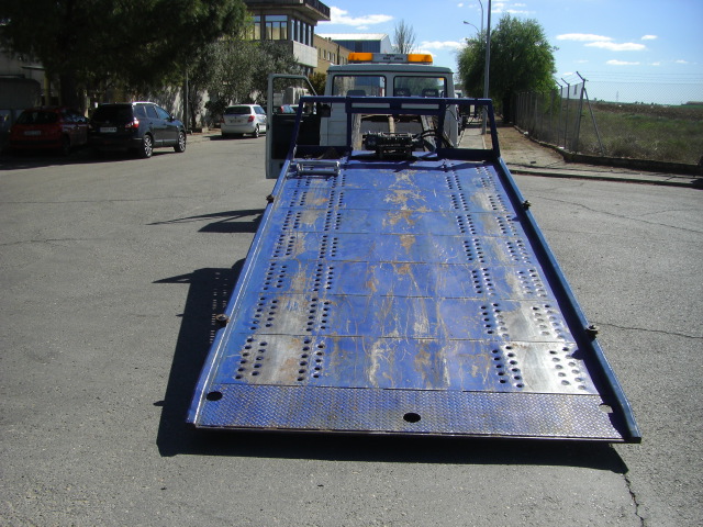 GRUA IVECO DAILY 2.8 TD 120 CV