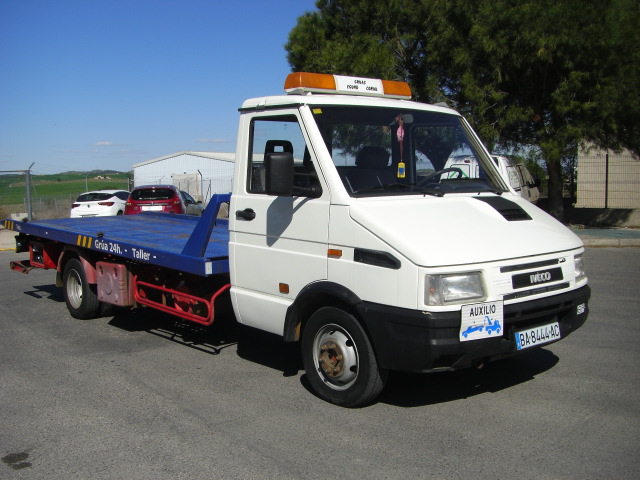 GRUA IVECO DAILY 2.8 TD 120 CV