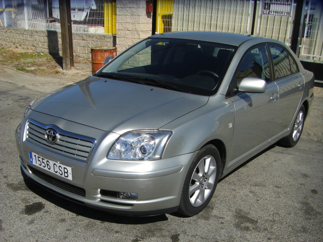 TOYOTA AVENSIS 2.0 VVTI EXECUTIVE