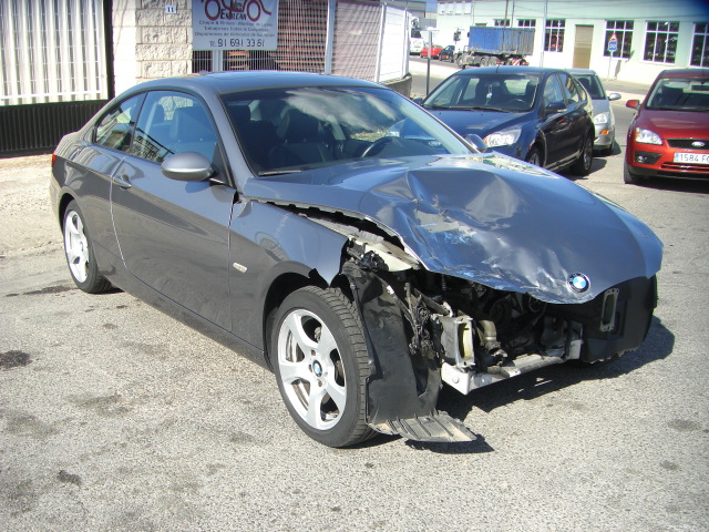 BMW 320i COUPE 177CV