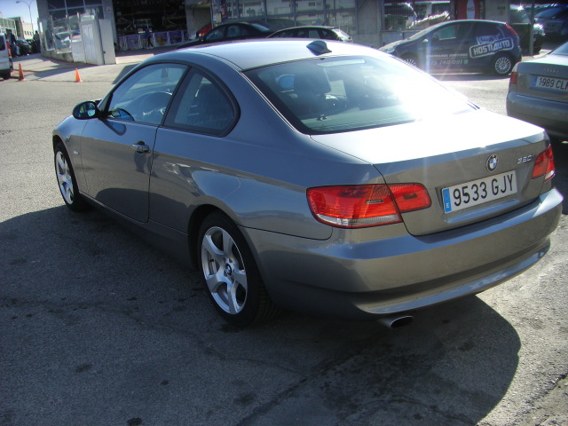 BMW 320i COUPE 177CV