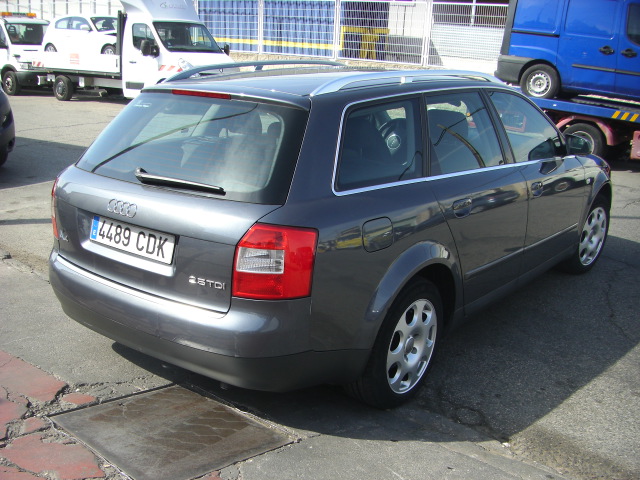 AUDI A-4 2.5 TDI AVANT 163CV AUTOMATICO