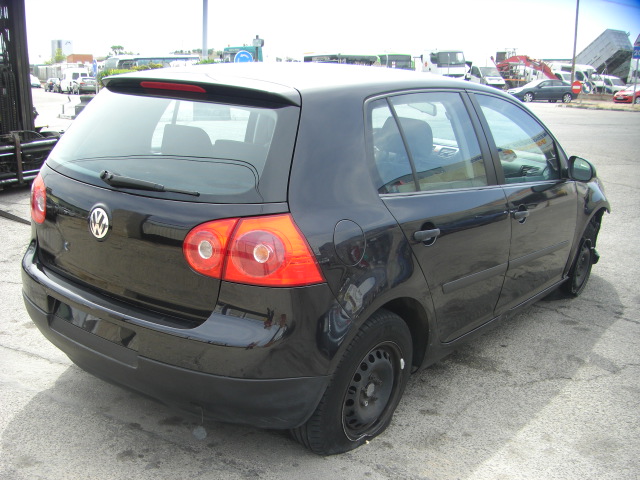 VOLKSWAGEN GOLF V 1.9 TDI 105CV