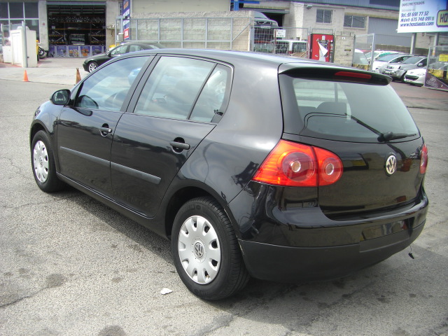 VOLKSWAGEN GOLF V 1.9 TDI 105CV