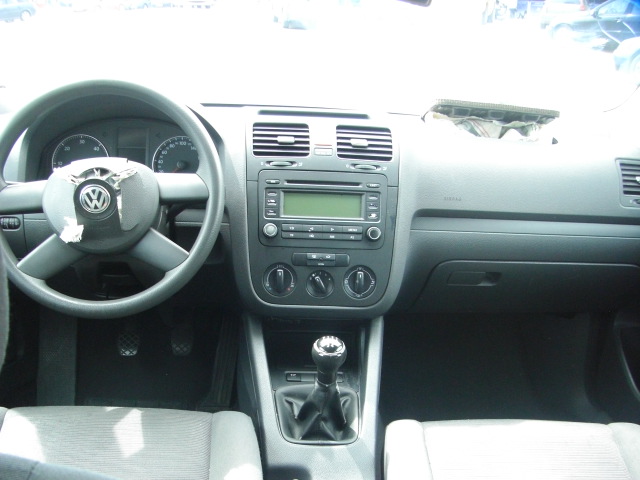 VOLKSWAGEN GOLF V 1.9 TDI 105CV