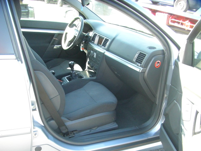 OPEL VECTRA 1.9 CDTI 120CV