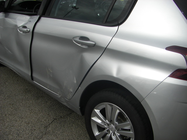 PEUGEOT 308 ACTIVE 1.2 PURETECH 110CV