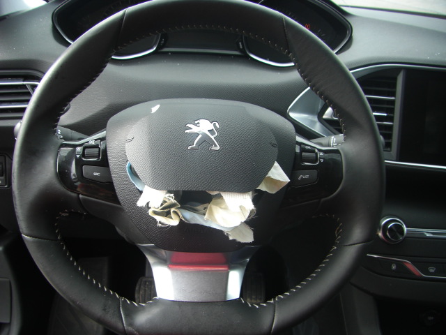 PEUGEOT 308 ACTIVE 1.2 PURETECH 110CV