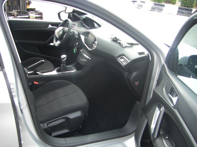 PEUGEOT 308 ACTIVE 1.2 PURETECH 110CV