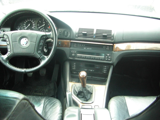 BMW 525 TDS 143CV