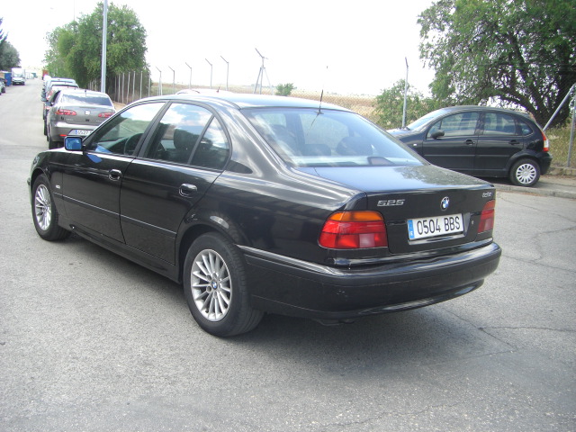 BMW 525 TDS 143CV