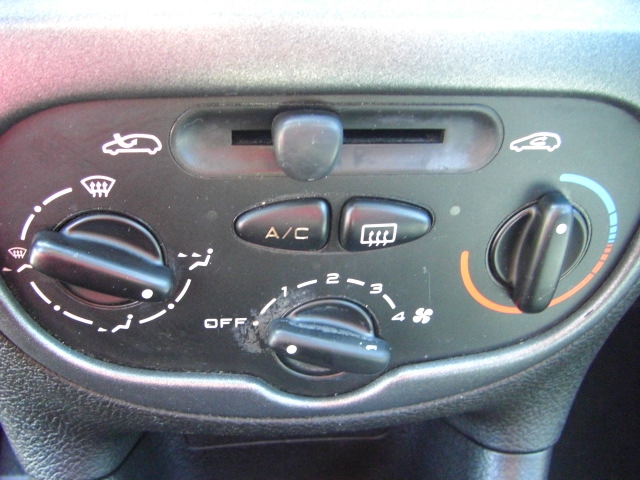 PEUGEOT 206 1.4 HDI 68CV