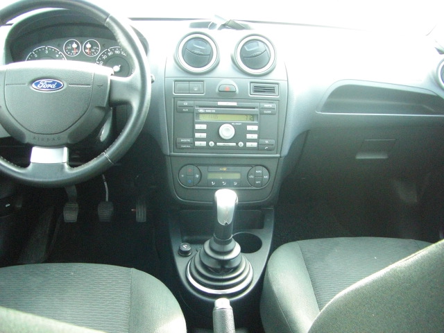 FORD FIESTA GHIA 1.4 TDCI 68CV