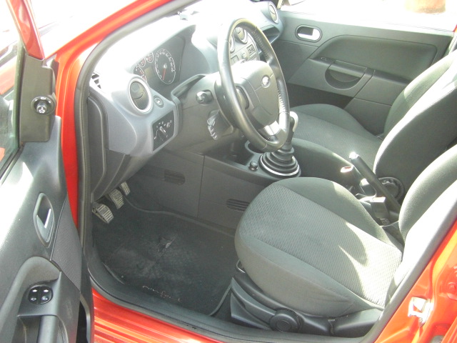 FORD FIESTA GHIA 1.4 TDCI 68CV