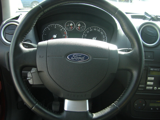 FORD FIESTA GHIA 1.4 TDCI 68CV