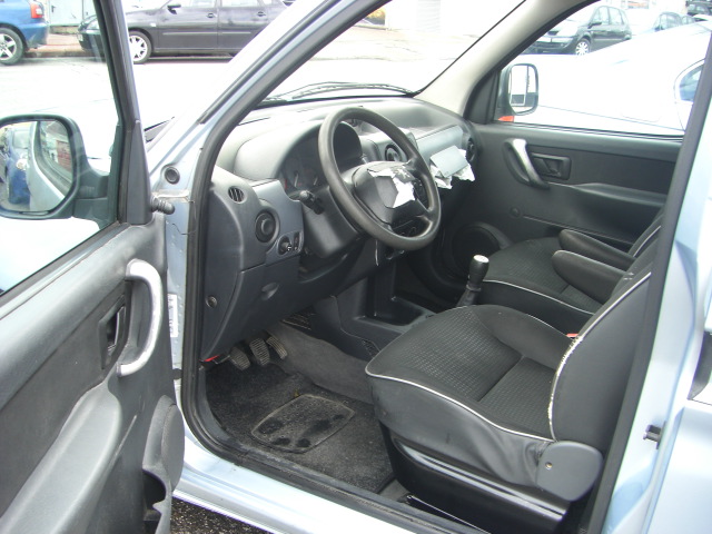 PEUGEOT PARTNER 2.0 HDI COMBI PLUS 90CV