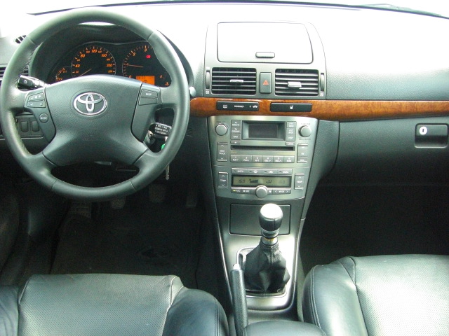 TOYOTA AVENSIS 2.2 D4D 150CV