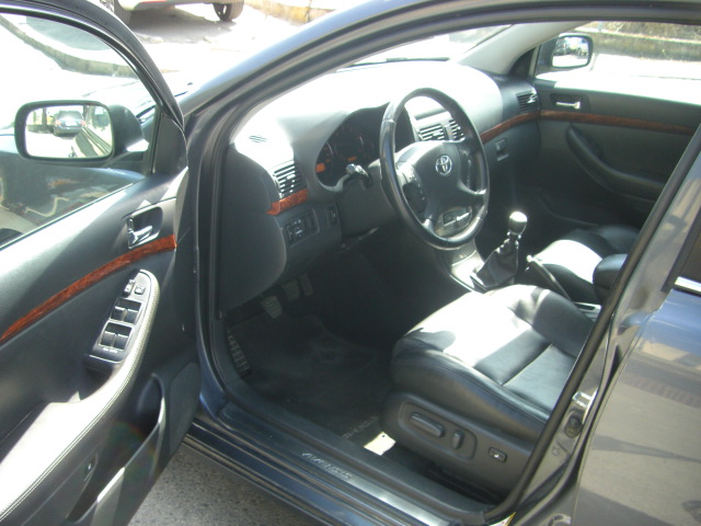 TOYOTA AVENSIS 2.2 D4D 177CV FAMILIAR