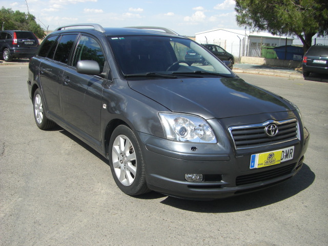 TOYOTA AVENSIS 2.2 D4D 177CV FAMILIAR