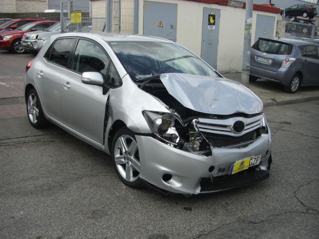 TOYOTA AURIS 2.0 D4D TS 126CV
