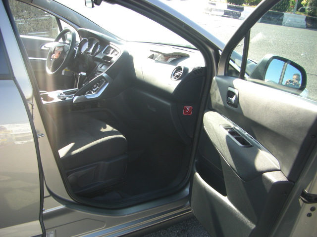 PEUGEOT 3008 E 1.6 HDI 110CV AUTOMATICO