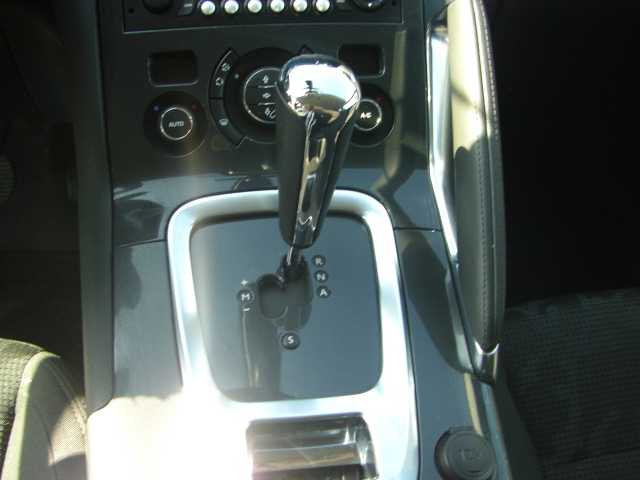 PEUGEOT 3008 E 1.6 HDI 110CV AUTOMATICO