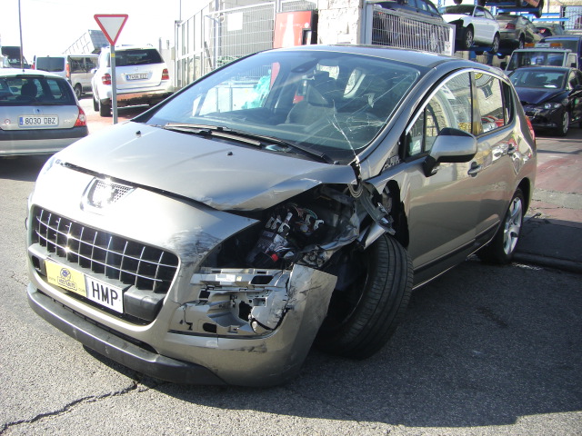 PEUGEOT 3008 E 1.6 HDI 110CV AUTOMATICO