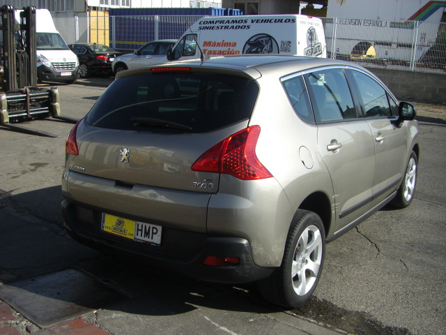 PEUGEOT 3008 E 1.6 HDI 110CV AUTOMATICO