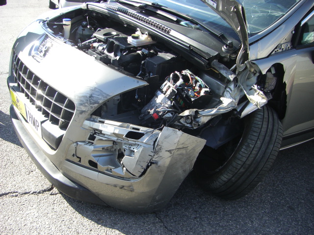 PEUGEOT 3008 E 1.6 HDI 110CV AUTOMATICO