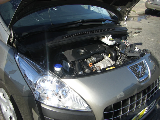 PEUGEOT 3008 E 1.6 HDI 110CV AUTOMATICO